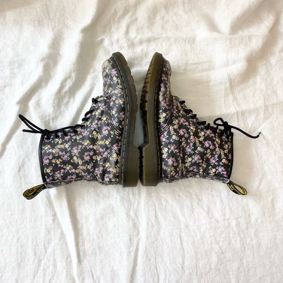 Dr. Martens Floral Print Leather Boots - Picture 6 of 12